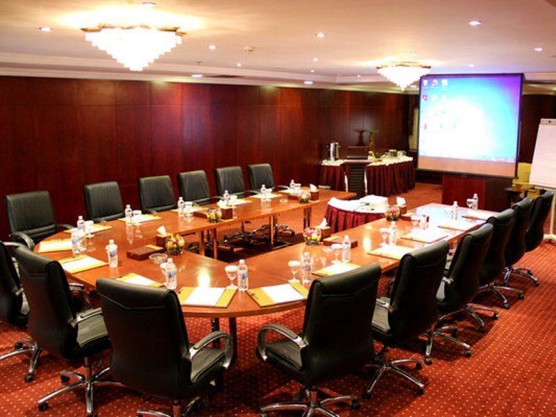 Отель Al Shohada By Palm Rich Makkah Мекка Экстерьер фото A meeting room