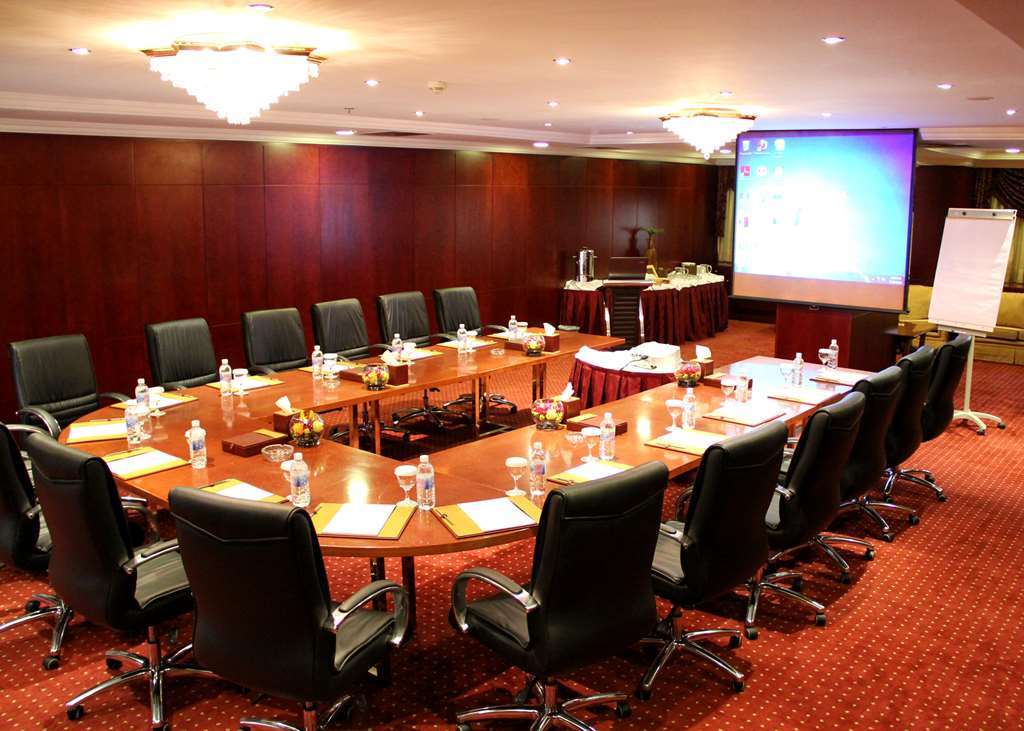 Отель Al Shohada By Palm Rich Makkah Мекка Удобства фото A meeting room
