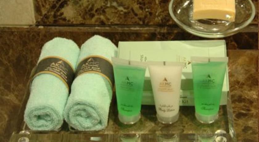 Отель Al Shohada By Palm Rich Makkah Мекка Экстерьер фото A set of toiletries